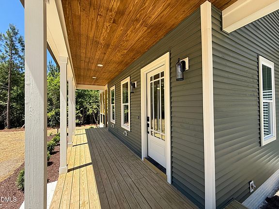 3rd image of 400 Pilot Ridge Rd