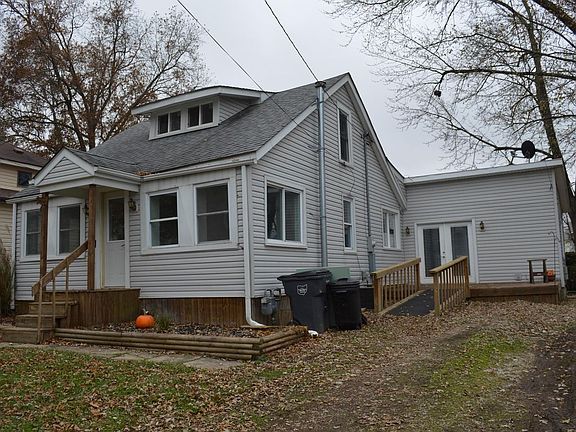 2nd image of 12123 8th Ave