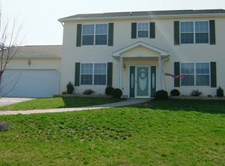 206 Skylite Dr, Hanover, PA 17331