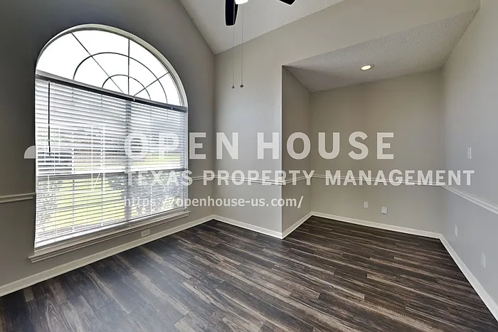 906 Carnegie Ct — Photo 5
