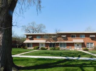 1022 N Wheeling Rd, Mount Prospect, IL 60056