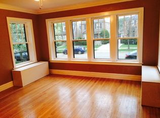 2832 W Chase Ave, Chicago, IL 60645