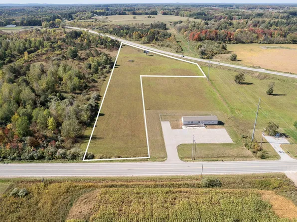 555 N Scottville Rd, Scottville, MI 49454