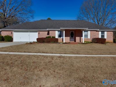 305 Wine Sap Cir, Harvest, AL, 35749