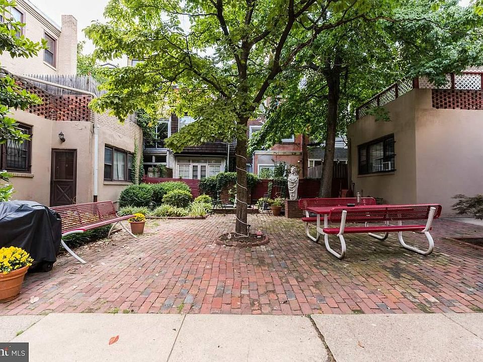 1st image of 1934 Waverly St APT D207