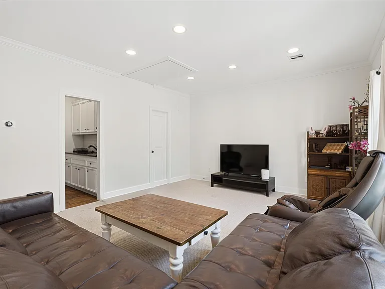4923 Palmetto St — Photo 40