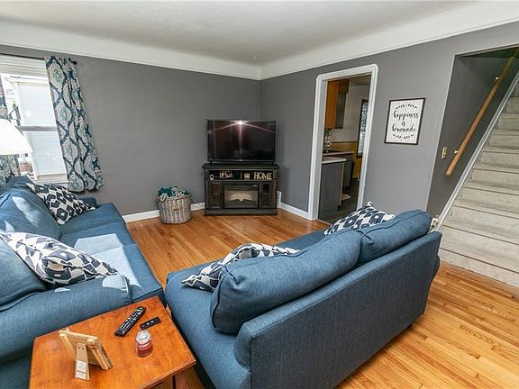4th image of 253 E 326th St