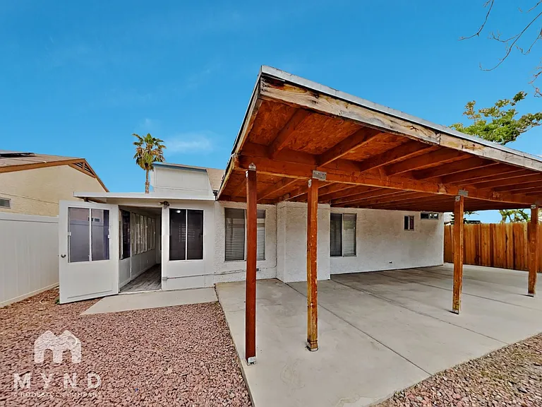 5681 Odessa Dr — Photo 24