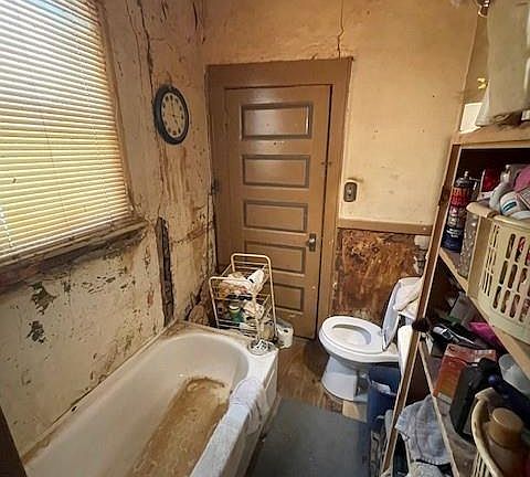 3rd image of 337 Cambridge St