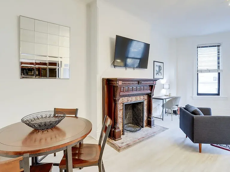 1765 R St NW #201 — Photo 12