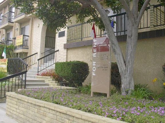 2nd image of 4015 W 137th St APT 230