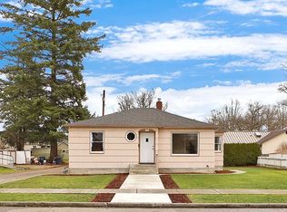 106 15th St, Lynden, WA 98264