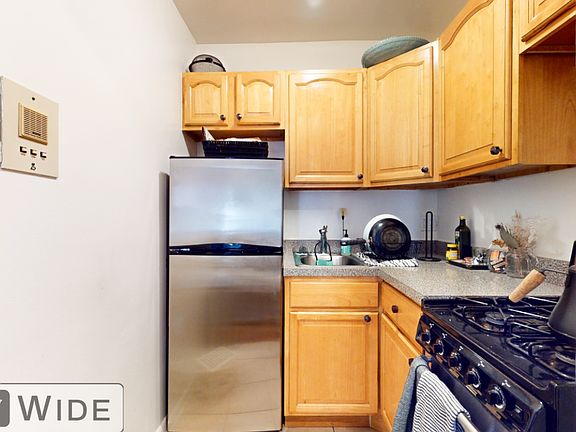 3rd image of 326 Columbus Ave APT 5B