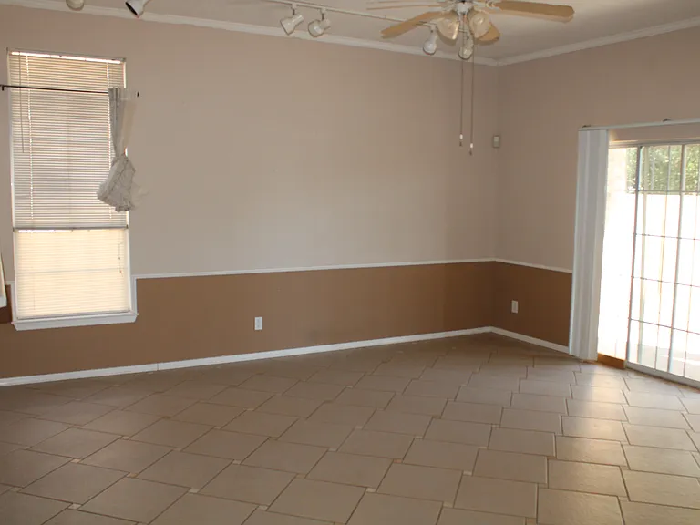11800 Kings Canyon Pl SE — Photo 9