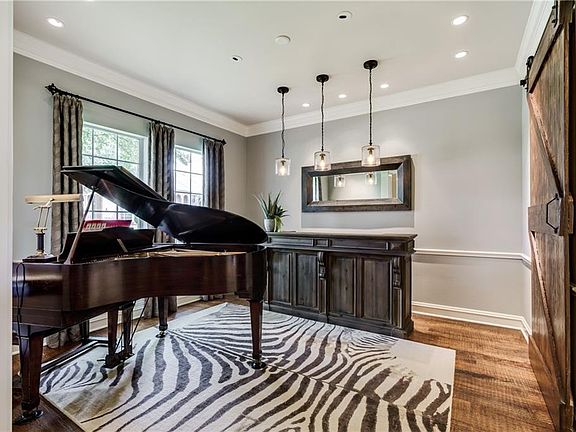 5th image of 3508 Hollowridge Ct