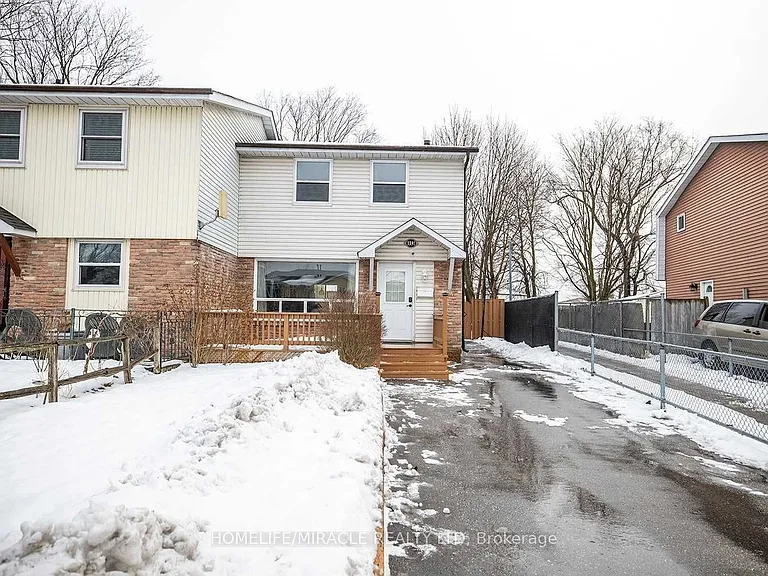 1391 Fenelon Cres — Photo 1