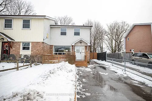 1391 Fenelon Cres Photo 1