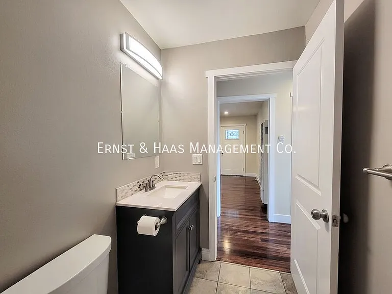 8429 Somerset Blvd — Photo 16
