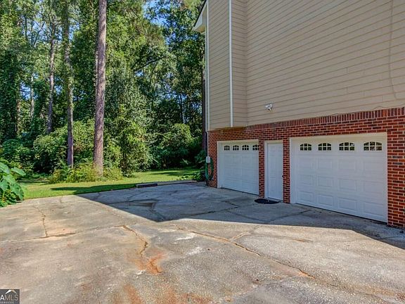 4th image of 1162 Melton Dr