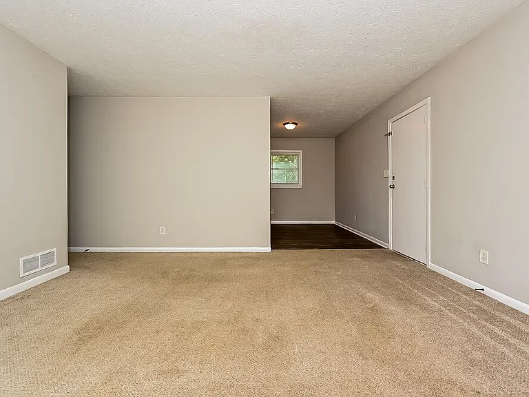 1303 Todiway Ct — Photo 4