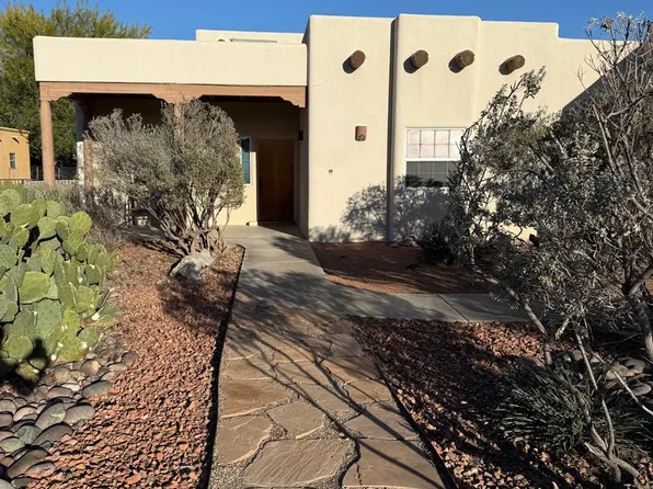3878 Stoney Brook Cir, Las Cruces, NM 88005