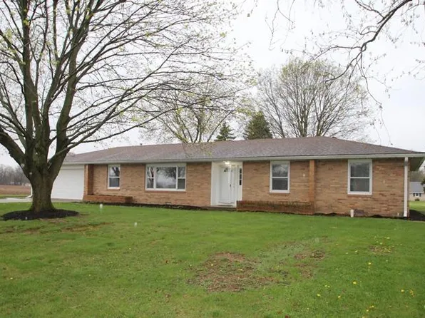 8301 S Asbury Ln, Daleville, IN 47334