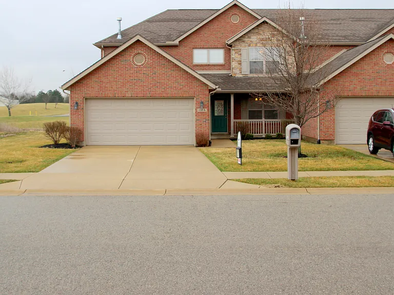109 Brookside Dr — Photo 10
