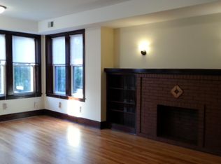 4215 W Leland Ave #2, Chicago, IL 60630