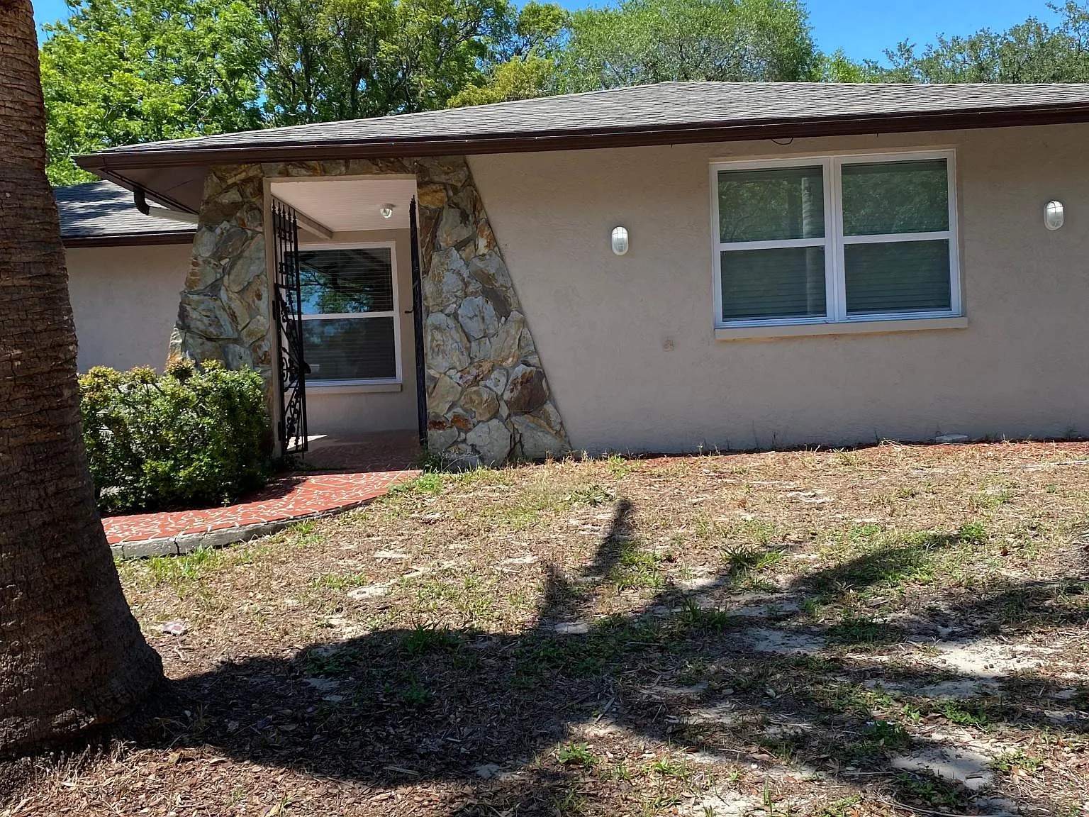 3 bed, 1610 sqft, $1,800 — Photo 2