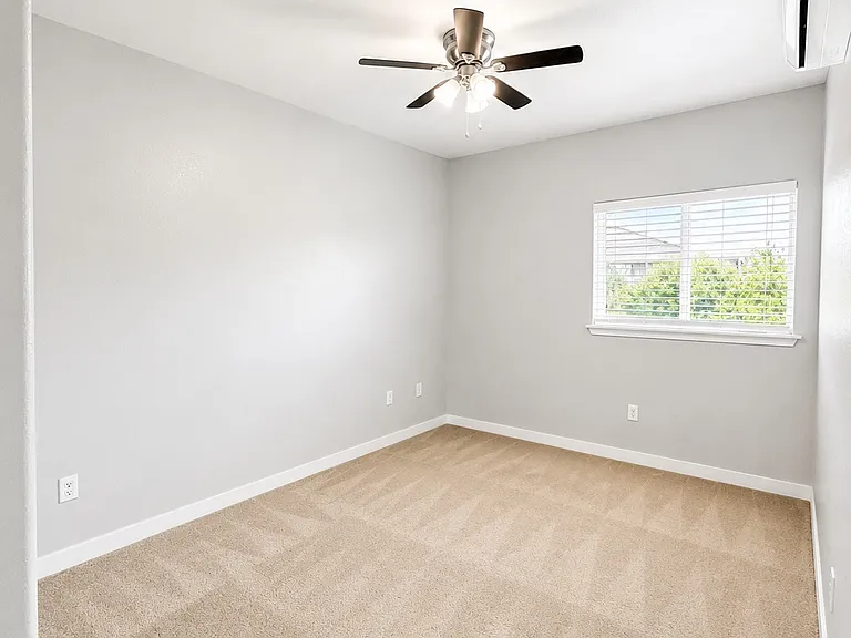 469 Manawai St #403 — Photo 8