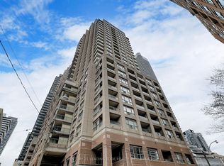909 Bay St #1501-C01, Toronto, ON M5S 3G2