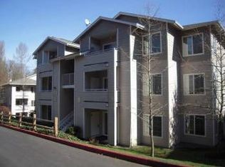 801 Rainier Ave N #132, Renton, WA 98057