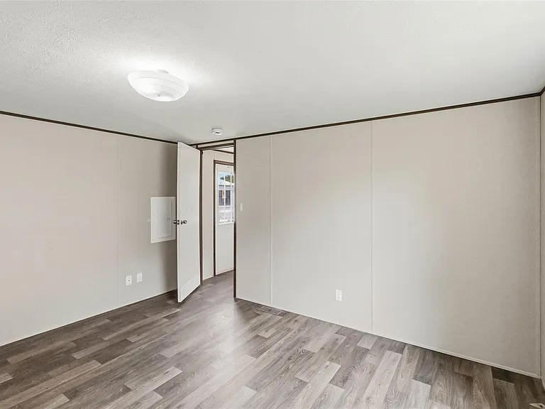 908 Turney Ln — Photo 22