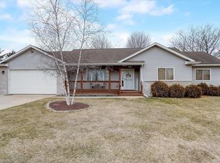 401 Dalogasa Dr, Arena, WI 53503