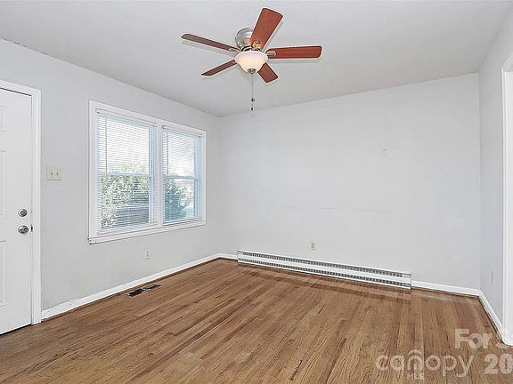 5th image of 3201 Smith Farm Rd