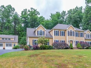 641 Martins Pond Rd, Groton, MA 01450