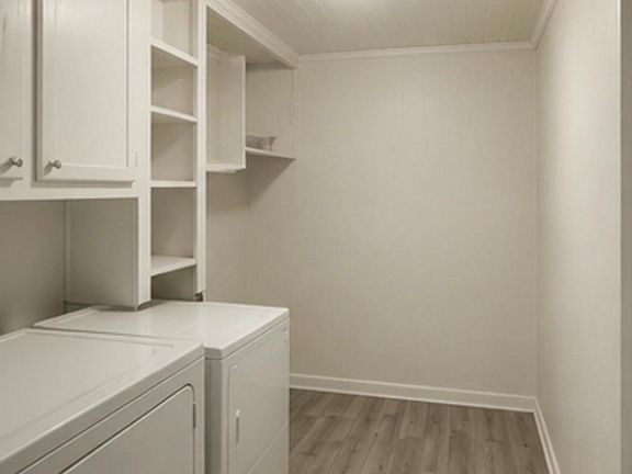 4th image of 127 Wingate St