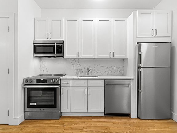 3rd image of 1063 Bedford Ave APT 3B
