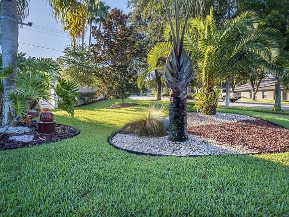 5th image of 2209 Briana Dr