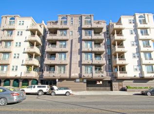 848 Irolo St, Los Angeles, CA 90005