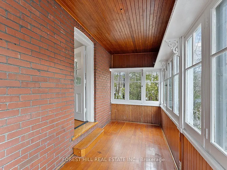 36 Arnold Cres #UPPER — Photo 29