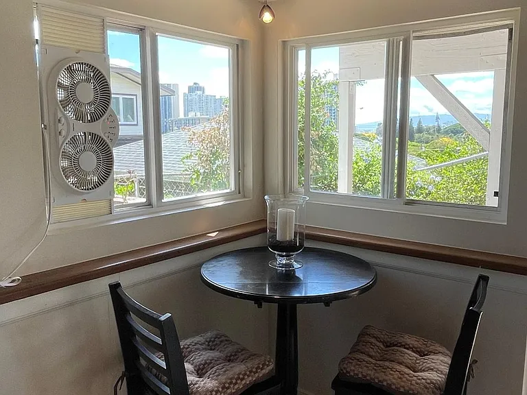 1676 Kamamalu Ave #A — Photo 9