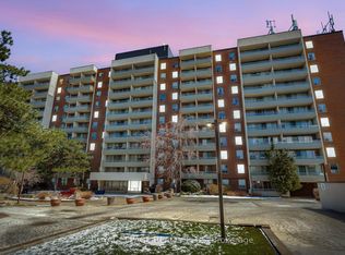 1 Four Winds Dr #1004, Toronto, ON