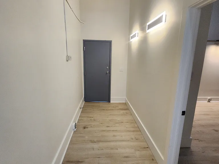 17 E Court St #43 — Photo 8