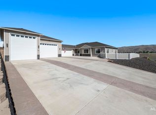 2260 Pitchstone Dr, Clarkston, WA 99403