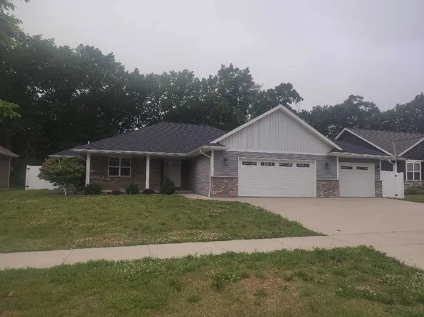 2054 Buckthorn Trl, Green Bay, WI 54304