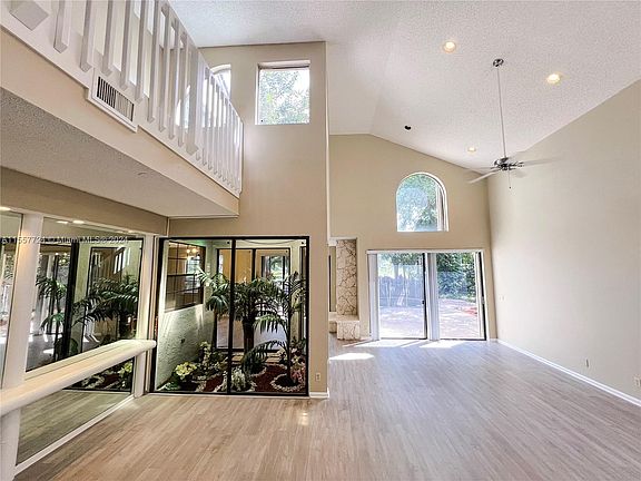 5th image of 1801 Monte Carlo Way