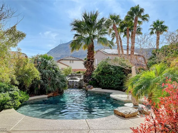 194 Carlsbad Caverns St, Henderson, NV 89012