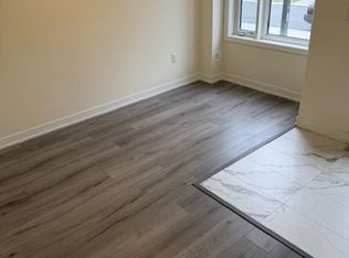 1695 Dersan St #1103, Pickering, ON L1X 0S9