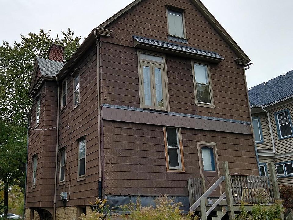2nd image of 6131 S Kimbark Ave